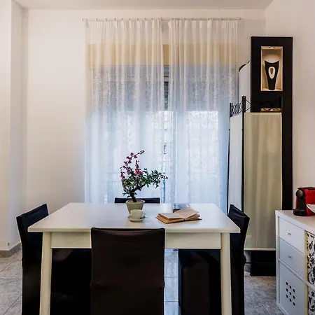 Coralie House * Джардіні-Наксос