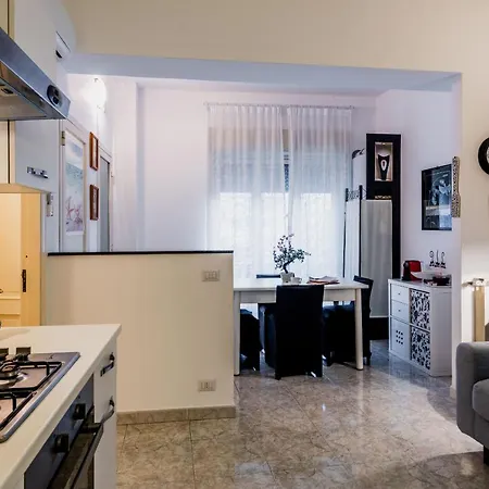 Coralie House * جيارديني ناكسوس